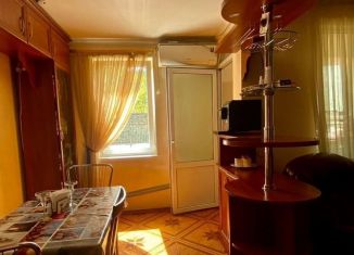 Сдаю в аренду 3-комнатную квартиру, 70 м2, Крым, Южнобережное шоссе, 4