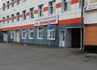 Сдаю в аренду гараж, 18 м2, Екатеринбург, метро Чкаловская, улица Начдива Онуфриева, 55