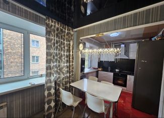 Продается трехкомнатная квартира, 55.7 м2, Абакан, улица Пушкина, 118