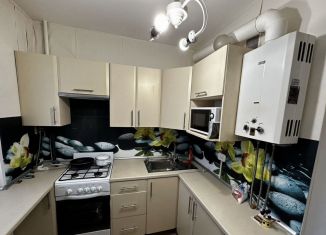 Продам 1-ком. квартиру, 32 м2, Псков, улица Яна Фабрициуса, 9