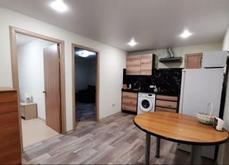 Сдается в аренду 2-комнатная квартира, 50 м2, Сочи, улица Глазунова, 8