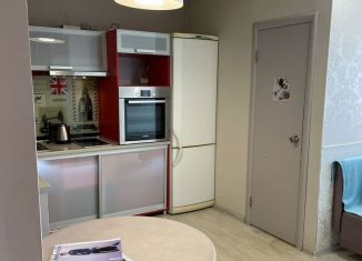 Сдача в аренду 2-ком. квартиры, 32 м2, Новосибирск, улица Татьяны Снежиной, 25, Октябрьский район