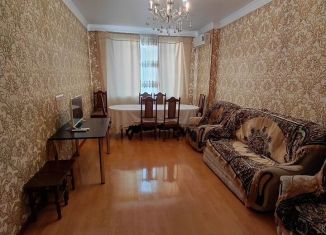 Сдаю 2-ком. квартиру, 60 м2, Махачкала, 2-й Гапцахский тупик, 5