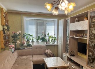 Продажа комнаты, 18 м2, Старый Оскол, улица Калинина, 1/4