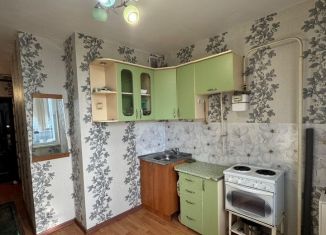 Продается однокомнатная квартира, 32 м2, Новоалтайск, улица Космонавтов, 21