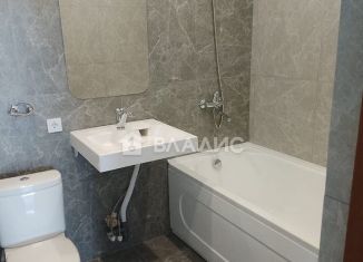 Продаю двухкомнатную квартиру, 77.7 м2, Благовещенск, улица Калинина, 52