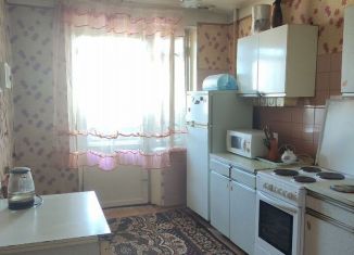 Продаю 3-ком. квартиру, 70 м2, Ярославль, улица Труфанова, 31