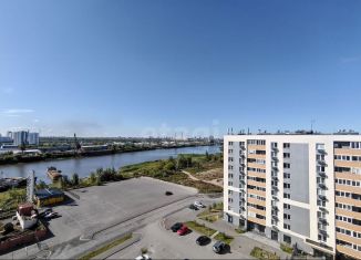 Продаю 3-ком. квартиру, 70.6 м2, Тюмень, улица Вице-адмирала Воронцова, 7