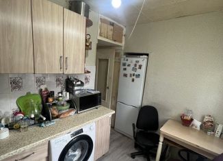 Продается четырехкомнатная квартира, 58.4 м2, Екатеринбург, Ангарская улица, 60