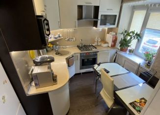 Продается двухкомнатная квартира, 43 м2, Мурманск, улица Коминтерна, 17