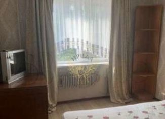 Продам 2-комнатную квартиру, 52 м2, Старый Оскол, микрорайон Восточный, 14