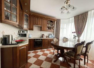 Продам 3-ком. квартиру, 80 м2, Москва, 15-я Парковая улица, 47к1, ВАО