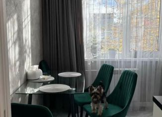 Продается двухкомнатная квартира, 64 м2, Дагестан, улица Г. Брода, 2