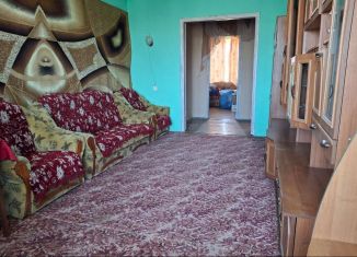 Продажа 3-ком. квартиры, 67.5 м2, Крым, улица Строителей, 19