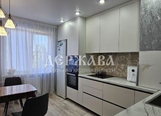 Продается 3-ком. квартира, 64 м2, Старый Оскол, микрорайон Олимпийский, 20А