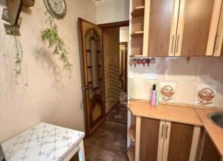 Продажа двухкомнатной квартиры, 44 м2, Старый Оскол, микрорайон Интернациональный, 17