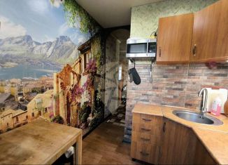 3-комнатная квартира на продажу, 47.5 м2, Старый Оскол, микрорайон Молодогвардеец, 7