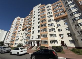 Продаю 1-ком. квартиру, 45.8 м2, Старый Оскол, микрорайон Степной, 10