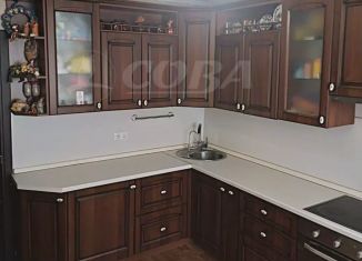 Продаю 2-ком. квартиру, 64 м2, Тюмень, Широтная улица, 130