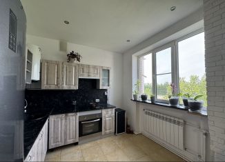 Продаю 1-ком. квартиру, 32 м2, Краснодар, Прикубанский округ, улица имени Симиренко, 11