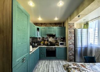 Продаю двухкомнатную квартиру, 60 м2, Смоленск, улица Авиаторов, 5Б