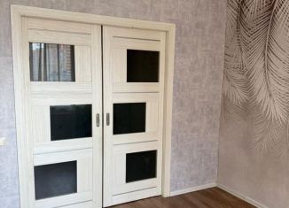 Продам 2-ком. квартиру, 54 м2, Воронеж, Московский проспект, 114