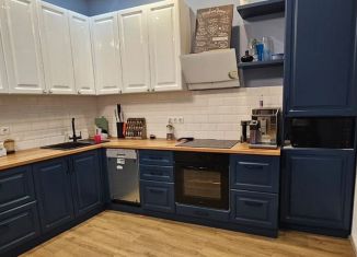 Продам 3-комнатную квартиру, 102.7 м2, Тольятти, улица Родины, 36