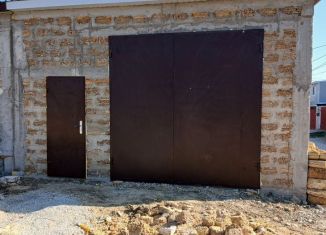 Продаю гараж, 30 м2, Крым