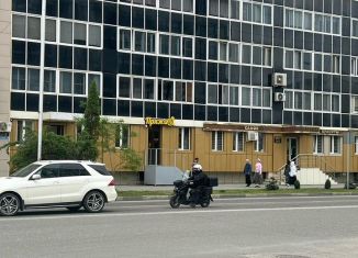 Сдаю помещение свободного назначения, 10 м2, Грозный, улица Г.А. Угрюмова, 90