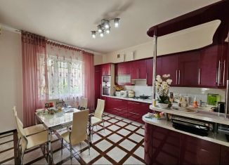 Трехкомнатная квартира на продажу, 80 м2, Ростов-на-Дону, улица 339-й Стрелковой Дивизии, 31