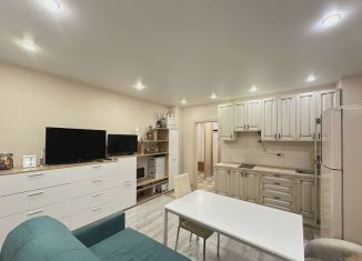 Продам квартиру студию, 29.9 м2, Тюмень, улица Федюнинского, 64к1, ЖК Три Богатыря