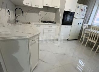 Продаю 1-ком. квартиру, 52 м2, Махачкала, Хивская улица, 12