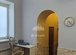 Продажа 2-комнатной квартиры, 38 м2, Керчь, улица Айвазовского, 18