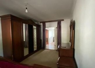 Продается 4-комнатная квартира, 100 м2, Грозный, улица Л.И. Яшина, 24