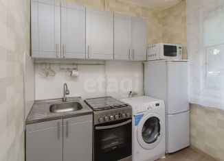 Продам 2-комнатную квартиру, 42.7 м2, Тюмень, улица Белинского, 2