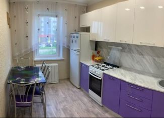 Продам 2-ком. квартиру, 50 м2, Стерлитамак, улица Артёма, 152