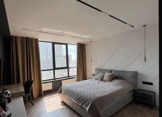 Сдам в аренду 2-ком. квартиру, 80 м2, Краснодарский край, Дальняя улица, 8к1