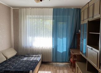 Сдается 1-комнатная квартира, 37 м2, Саратов, улица имени С.Ф. Тархова, 7