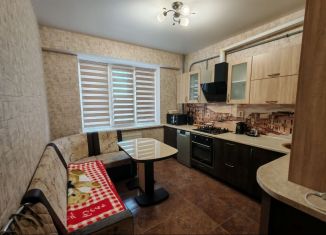 Продажа 2-комнатной квартиры, 60.4 м2, посёлок городского типа Яблоновский, улица Гагарина, 159/1