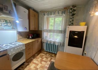 Аренда 3-ком. квартиры, 74.8 м2, Ломоносов, Дворцовый проспект, 34