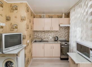 2-комнатная квартира на продажу, 41.2 м2, Тюмень, Военная улица, 15