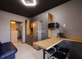 Продаю многокомнатную квартиру, 94.6 м2, Калининград, улица Старшины Дадаева, 71