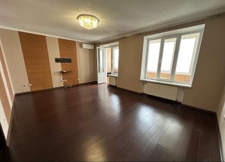 Продаю трехкомнатную квартиру, 108.8 м2, Пятигорск, Бештаугорская улица, 3