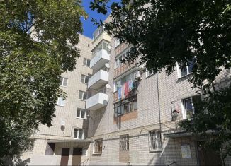 Продается двухкомнатная квартира, 46 м2, Таганрог, улица Яблочкина, 41