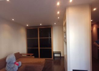 Сдаю в аренду квартиру студию, 33 м2, Азов, улица Чехова, 21