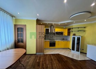 Трехкомнатная квартира на продажу, 105.2 м2, Чита, улица Столярова, 14