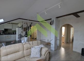 Продажа трехкомнатной квартиры, 110 м2, село Новая Усмань, улица Площадь Малевича, 2