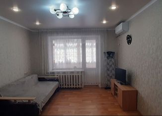 Сдаю 1-ком. квартиру, 40 м2, Ростов-на-Дону, Таганрогская улица, 124/4