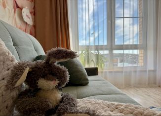 2-комнатная квартира на продажу, 64.1 м2, рабочий поселок Маркова, квартал Стрижи, 8