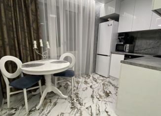 Продается 1-ком. квартира, 36 м2, Саратов, улица имени Николая Чихарева, 10